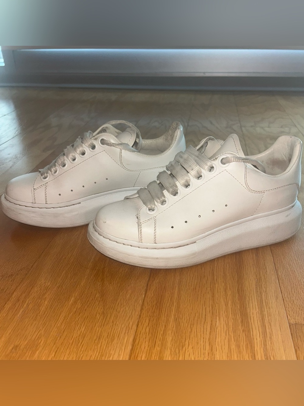 Alexander McQueen women’s oversized sneaker size 34